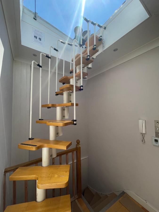 Sunny 2 Bedroom, 2 Bathroom Apartment With Roof Terrace Лондон Екстериор снимка